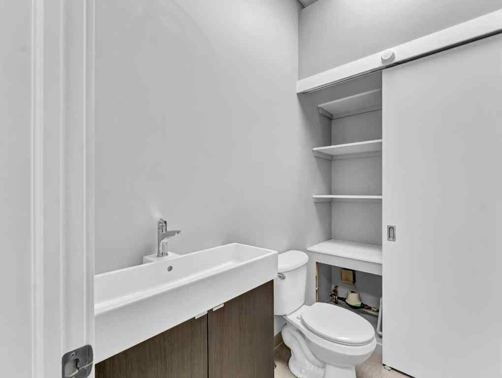 MLS® A2222745 - Unit #201 & 202 1290 Trans Canada Way SE in Southview-Park Meadows Medicine Hat, Commercial
