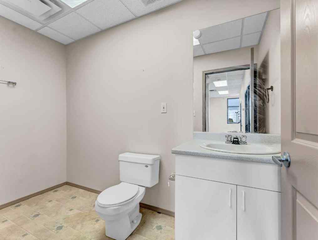 MLS® A2222745 - Unit #201 & 202 1290 Trans Canada Way SE in Southview-Park Meadows Medicine Hat, Commercial