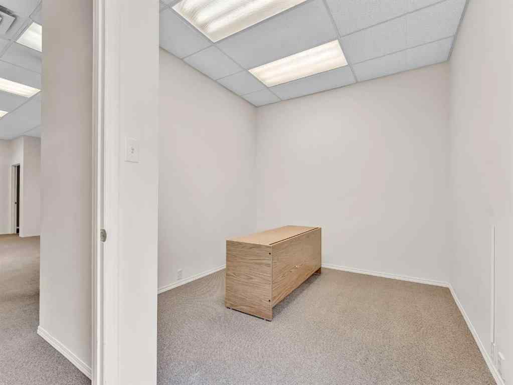 MLS® A2222750 - Unit #205 1290 Trans Canada Way SE in Southview-Park Meadows Medicine Hat, Commercial
