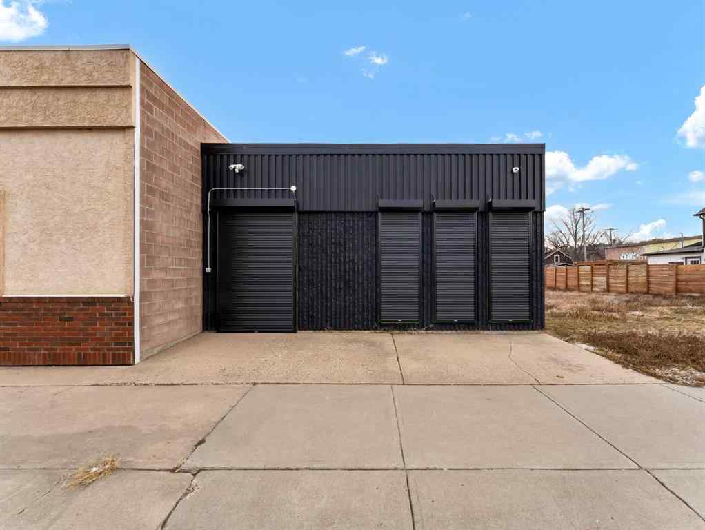 MLS® A2222789 - 745 2 Street SE in River Flats Medicine Hat, Commercial