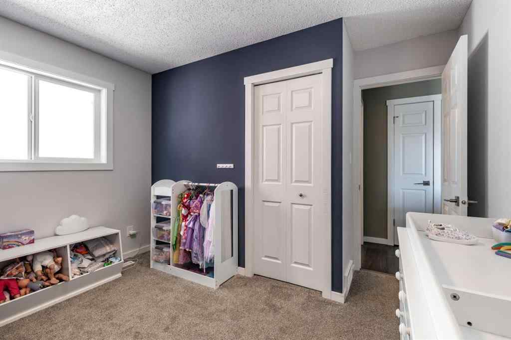MLS® A2222807 - 10 Rundle Crescent SE in Ross Glen Medicine Hat, Residential