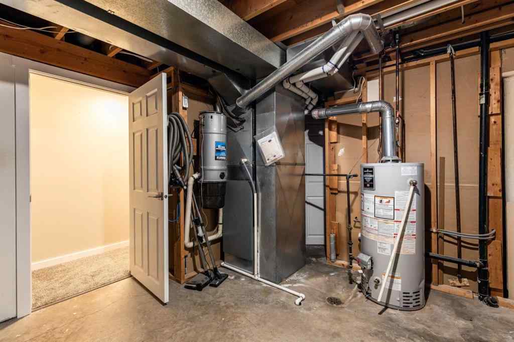 MLS® A2222807 - 10 Rundle Crescent SE in Ross Glen Medicine Hat, Residential