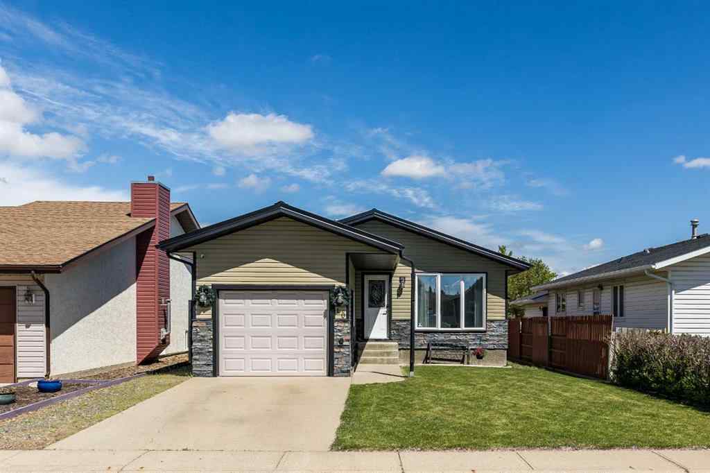 MLS® A2222807 - 10 Rundle Crescent SE in Ross Glen Medicine Hat, Residential