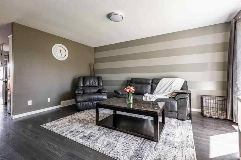 MLS® A2222807 - 10 Rundle Crescent SE in Ross Glen Medicine Hat, Residential