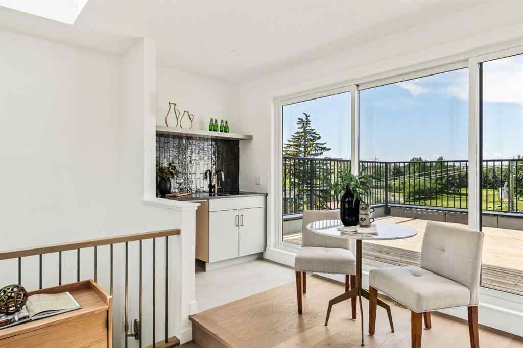 MLS® A2222843 - 27 Sovereign Heights SW in Shaganappi Calgary, Residential