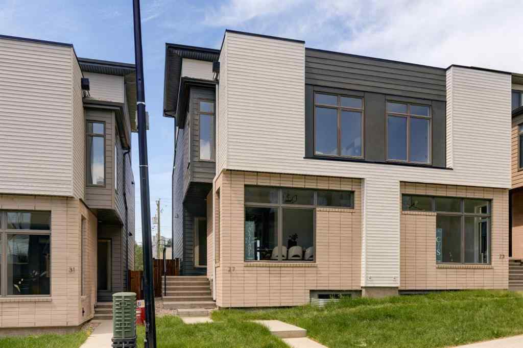 MLS® A2222843 - 27 Sovereign Heights SW in Shaganappi Calgary, Residential