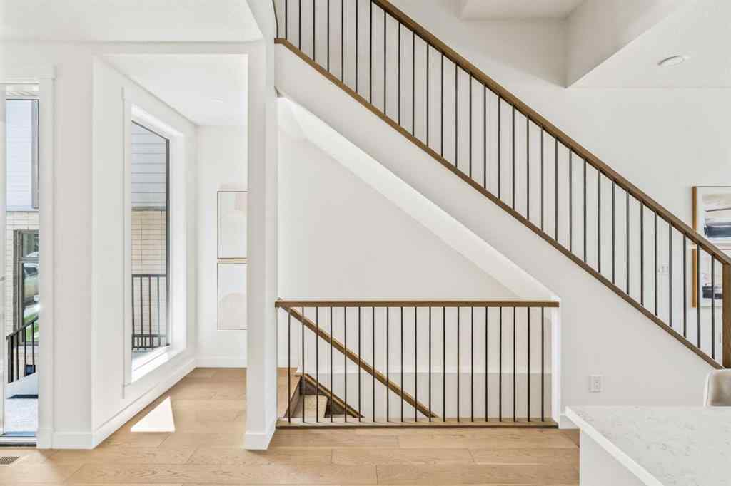 MLS® A2222843 - 27 Sovereign Heights SW in Shaganappi Calgary, Residential