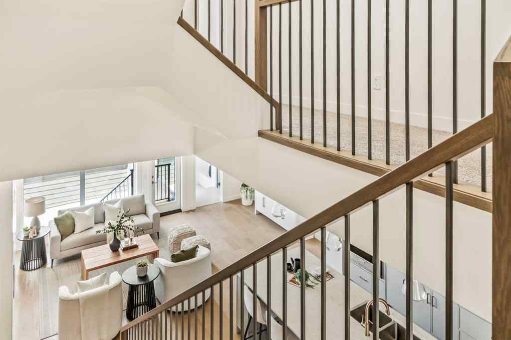 MLS® A2222843 - 27 Sovereign Heights SW in Shaganappi Calgary, Residential