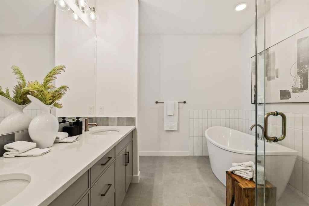 MLS® A2222843 - 27 Sovereign Heights SW in Shaganappi Calgary, Residential