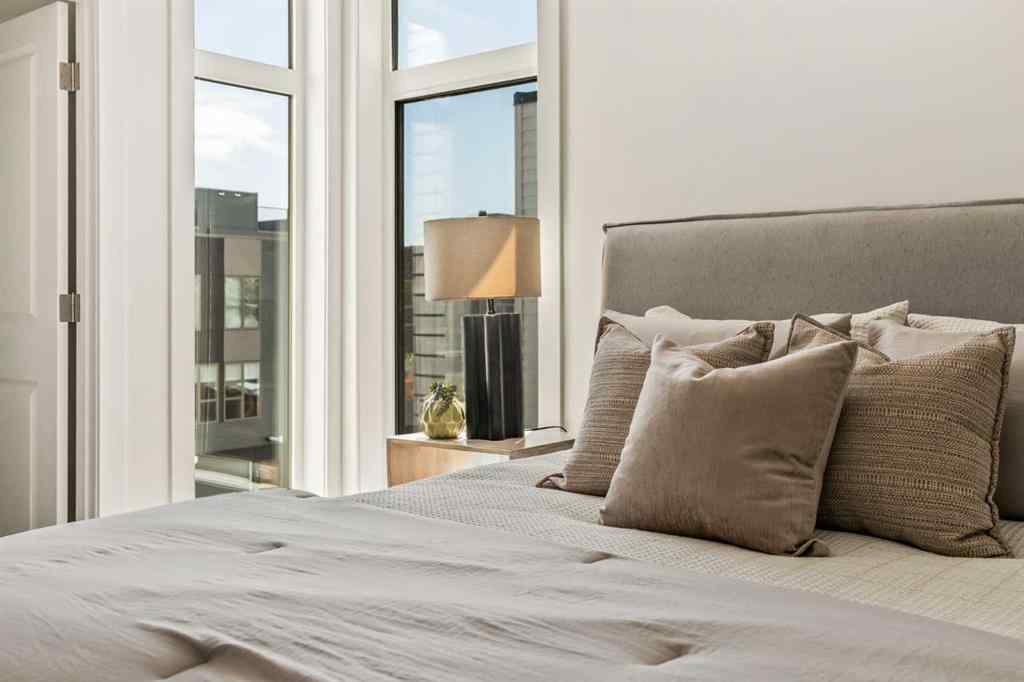 MLS® A2222843 - 27 Sovereign Heights SW in Shaganappi Calgary, Residential