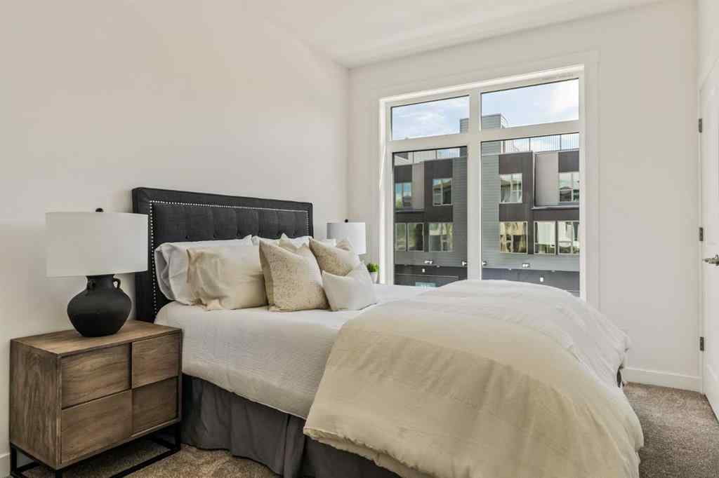 MLS® A2222843 - 27 Sovereign Heights SW in Shaganappi Calgary, Residential