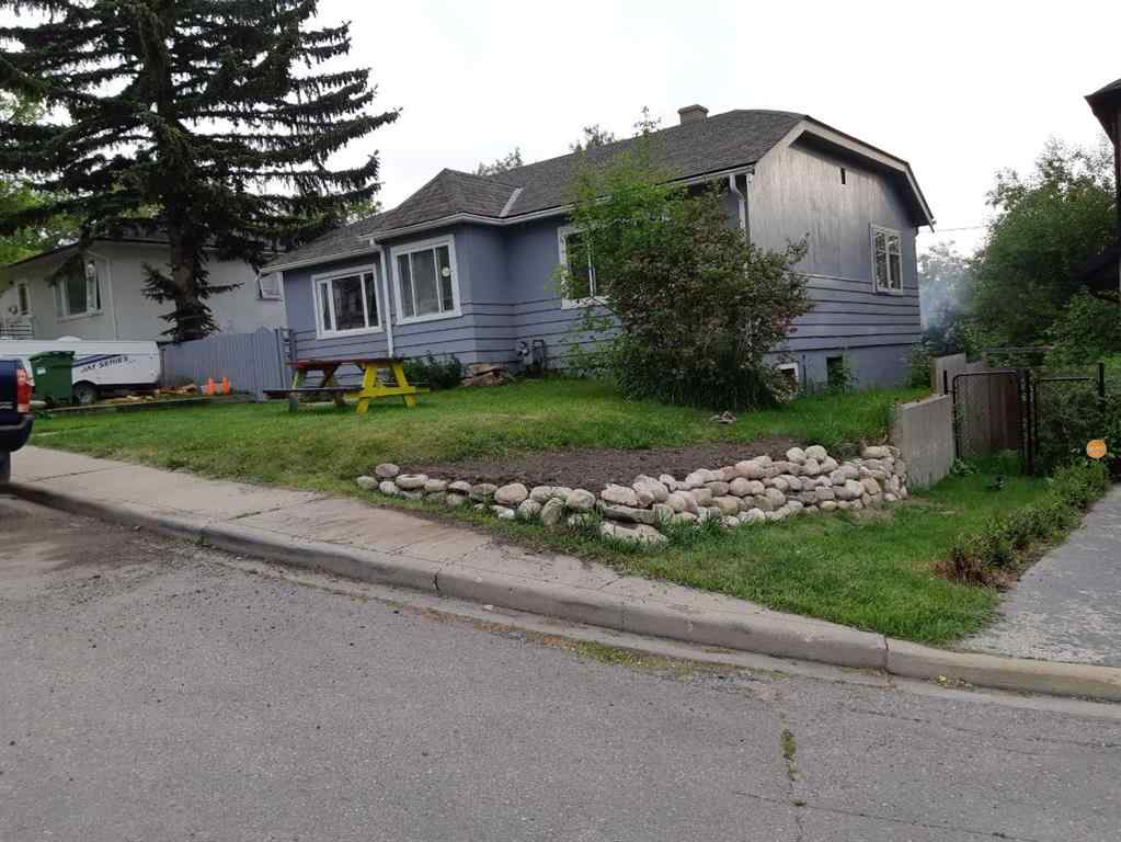 MLS® A2222844 - 2507 15A Street SW in Bankview Calgary, Residential
