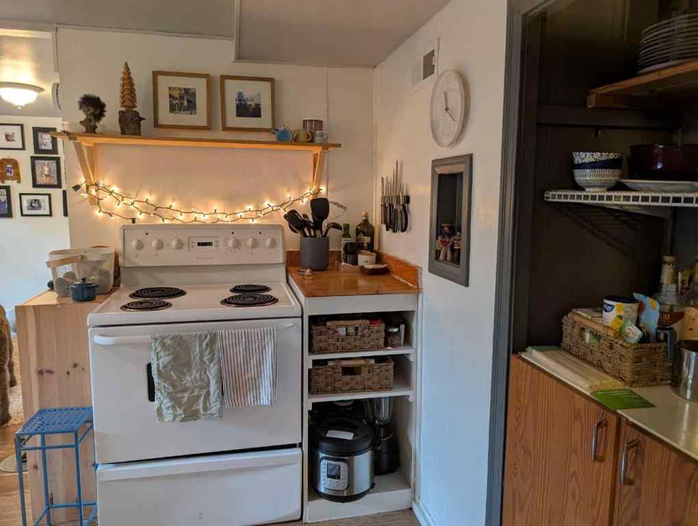 MLS® A2222844 - 2507 15A Street SW in Bankview Calgary, Residential