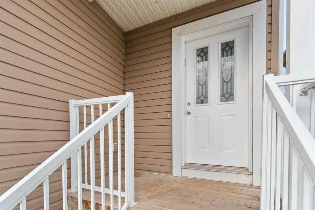 MLS® A2222863 - Unit #6 2002 22 Avenue  in NONE Bowden, Residential