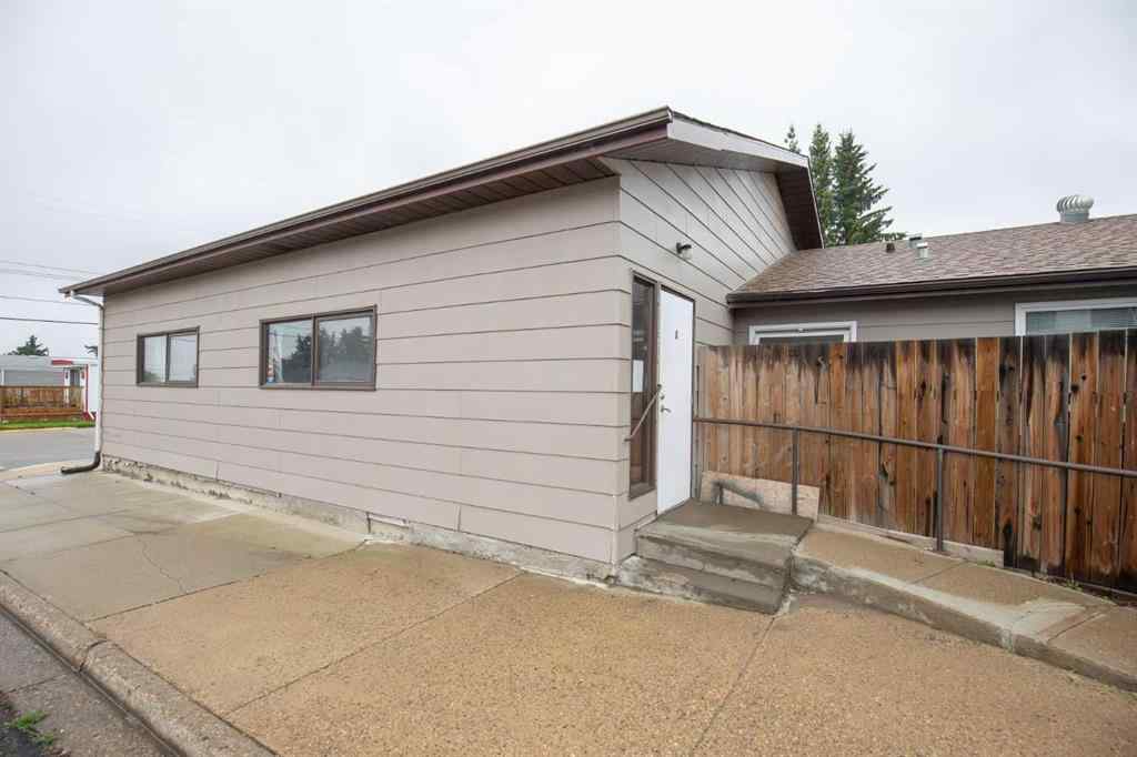 MLS® A2222959 - Unit #1-4 4906 50 Street  in NONE Rimbey, Commercial
