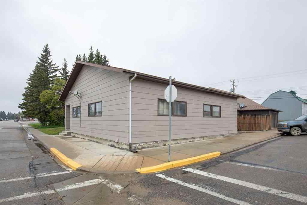 MLS® A2222959 - Unit #1-4 4906 50 Street  in NONE Rimbey, Commercial