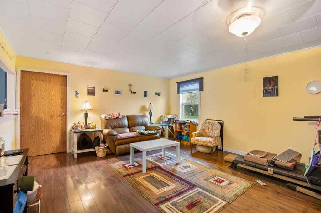 MLS® A2222959 - Unit #1-4 4906 50 Street  in NONE Rimbey, Commercial