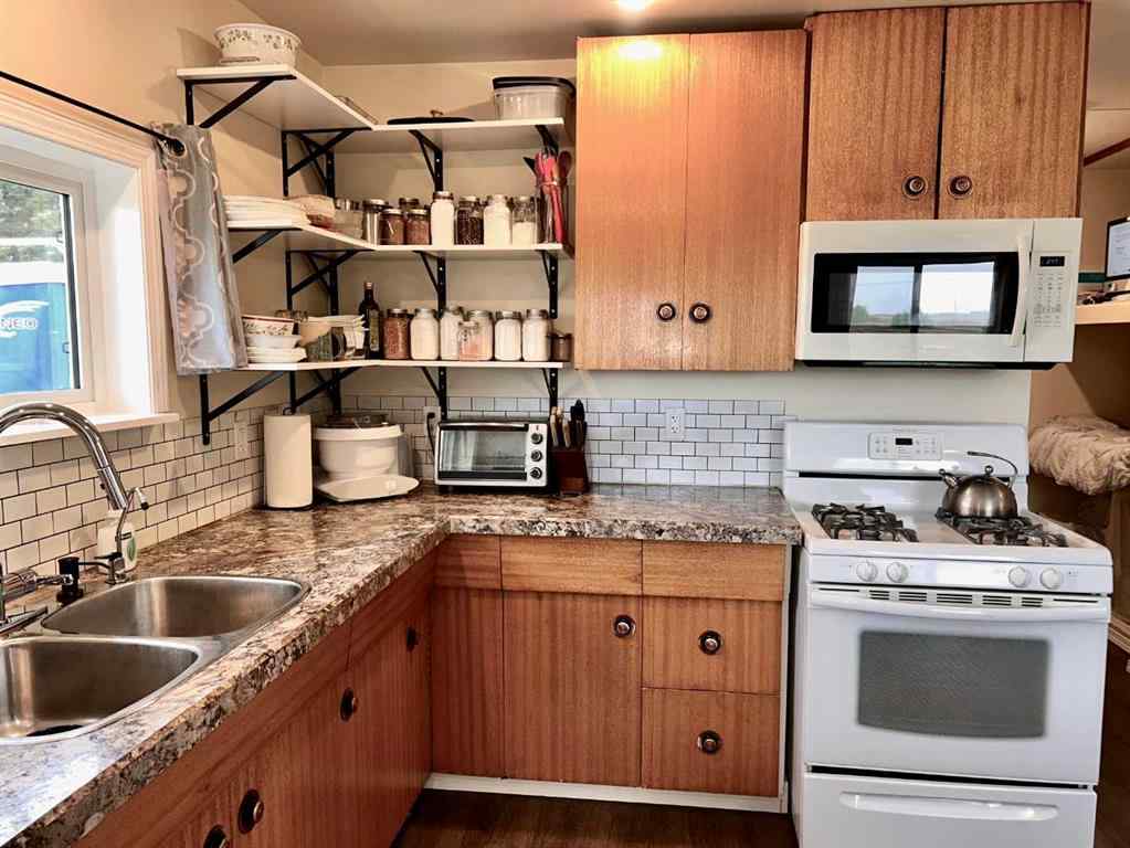 MLS® A2222963 - 514004 Range Road 41   in NONE Rural Vermilion River, County of, Residential