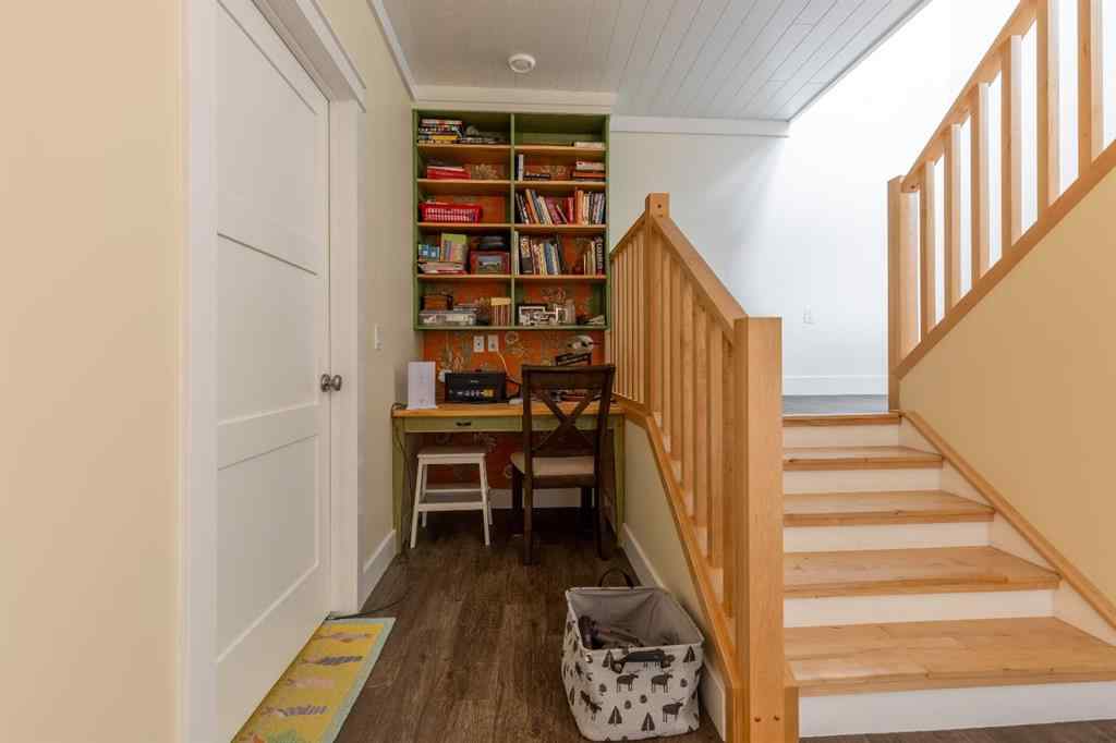 MLS® A2223013 - 42015 RR280   in NONE Hill Spring, Residential