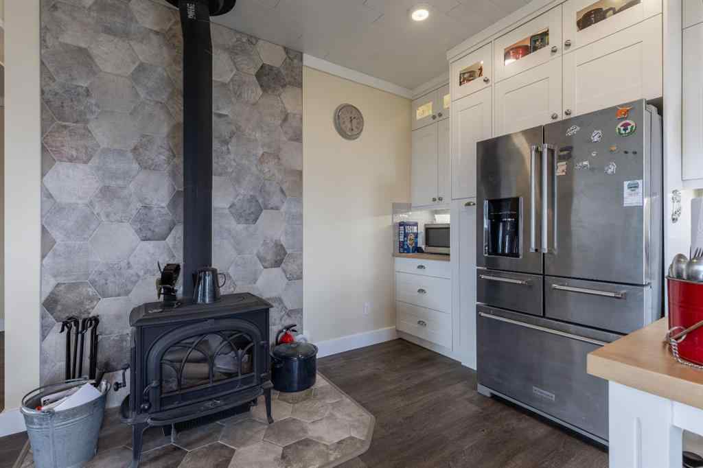 MLS® A2223013 - 42015 RR280   in NONE Hill Spring, Residential