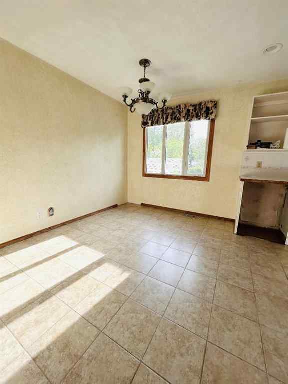 MLS® A2223032 - 202 7 Avenue E in NONE Oyen, Residential