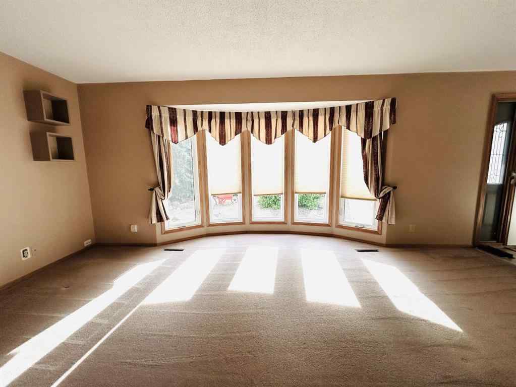 MLS® A2223032 - 202 7 Avenue E in NONE Oyen, Residential