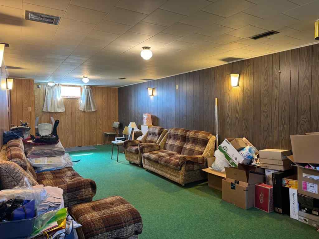 MLS® A2223033 - 928 4th Avenue   in NONE Hines Creek, Residential