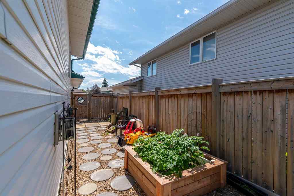 MLS® A2223076 - 5914 41 Street  in West Lloydminster Lloydminster, Residential