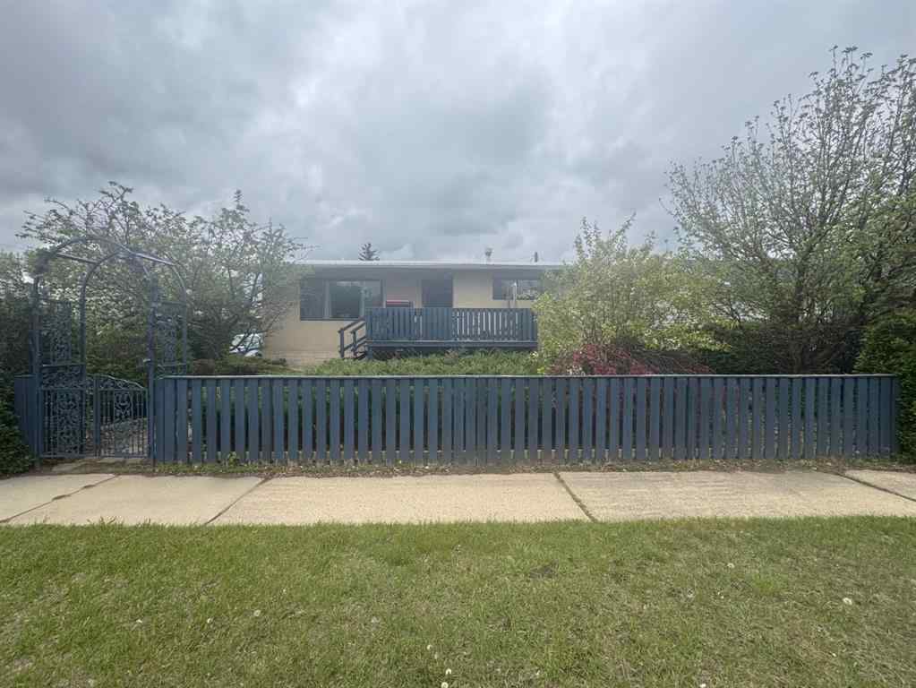 MLS® A2223101 - 5210 Waghorn   in NONE Blackfalds, Residential