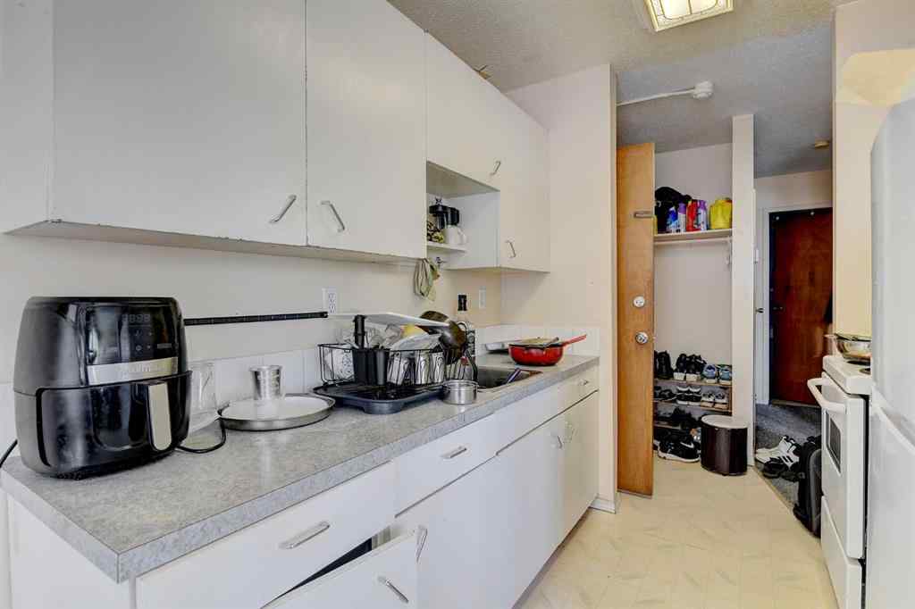 MLS® A2223148 - 10204 106 Avenue  in Avondale Grande Prairie, Commercial