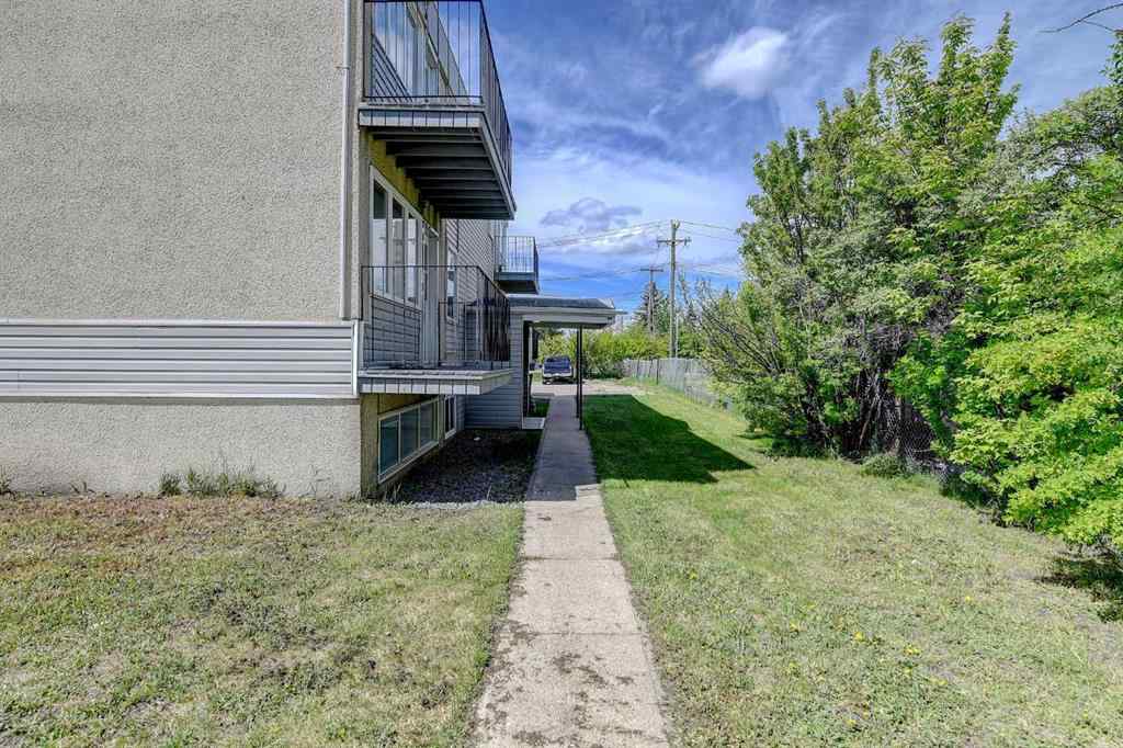 MLS® A2223148 - 10204 106 Avenue  in Avondale Grande Prairie, Commercial