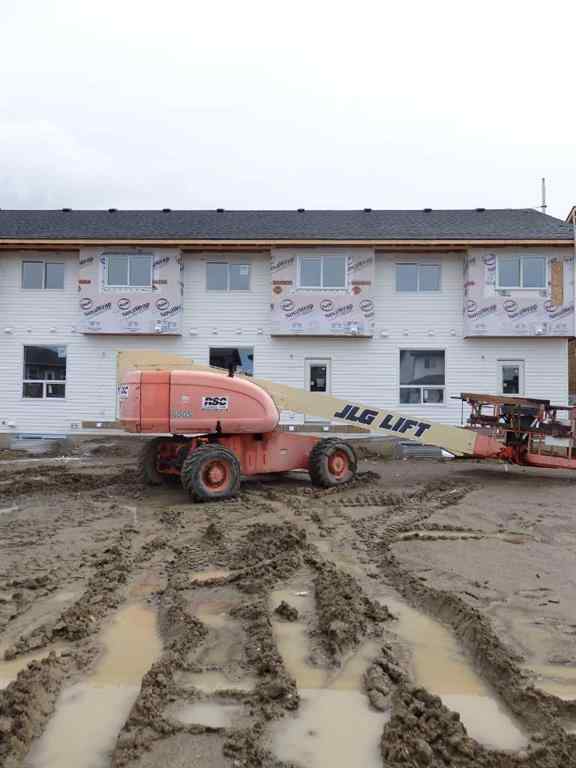 MLS® A2223163 - 30 Inglis Crescent  in Iron Gate Sylvan Lake, Residential