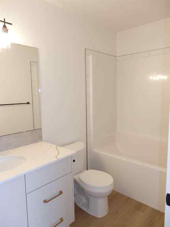 MLS® A2223163 - 30 Inglis Crescent  in Iron Gate Sylvan Lake, Residential