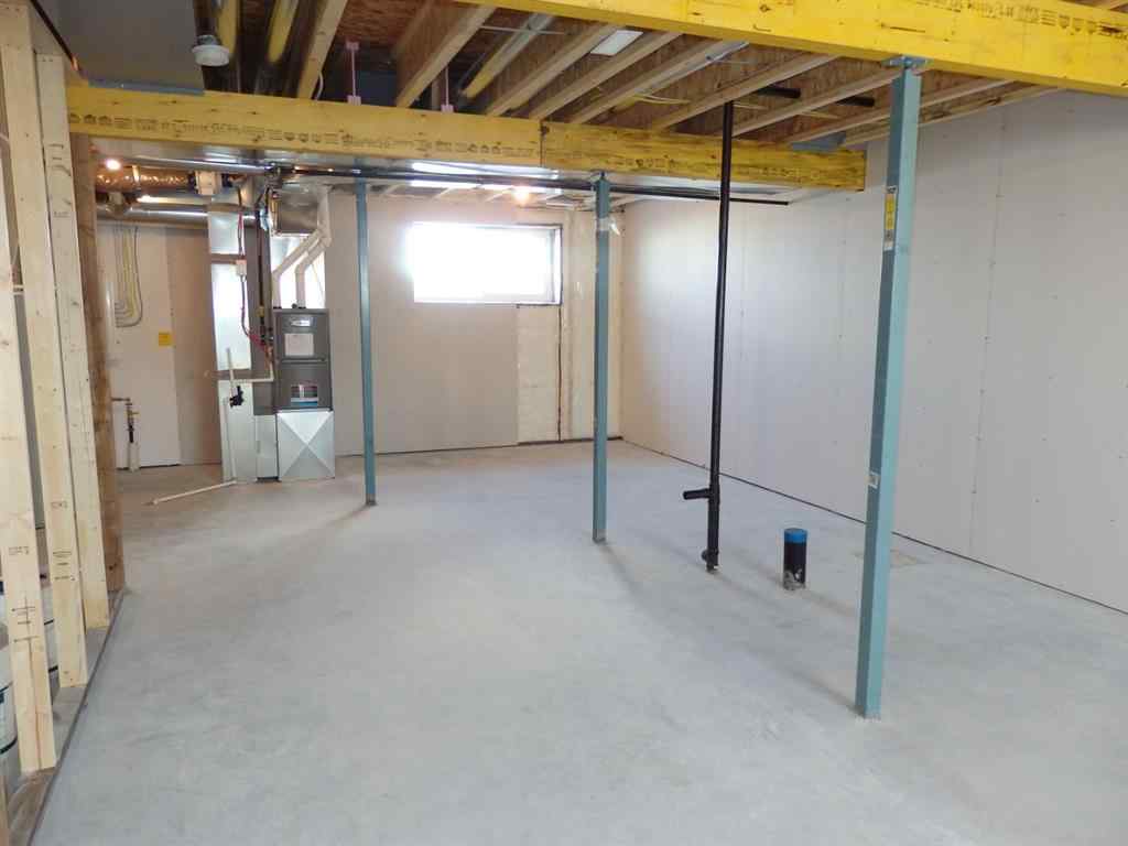 MLS® A2223163 - 30 Inglis Crescent  in Iron Gate Sylvan Lake, Residential