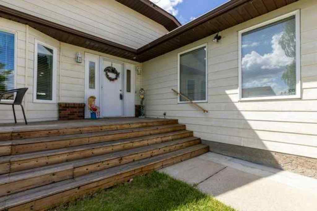 MLS® A2223238 - 135 5 Street W in NONE Cardston, Residential