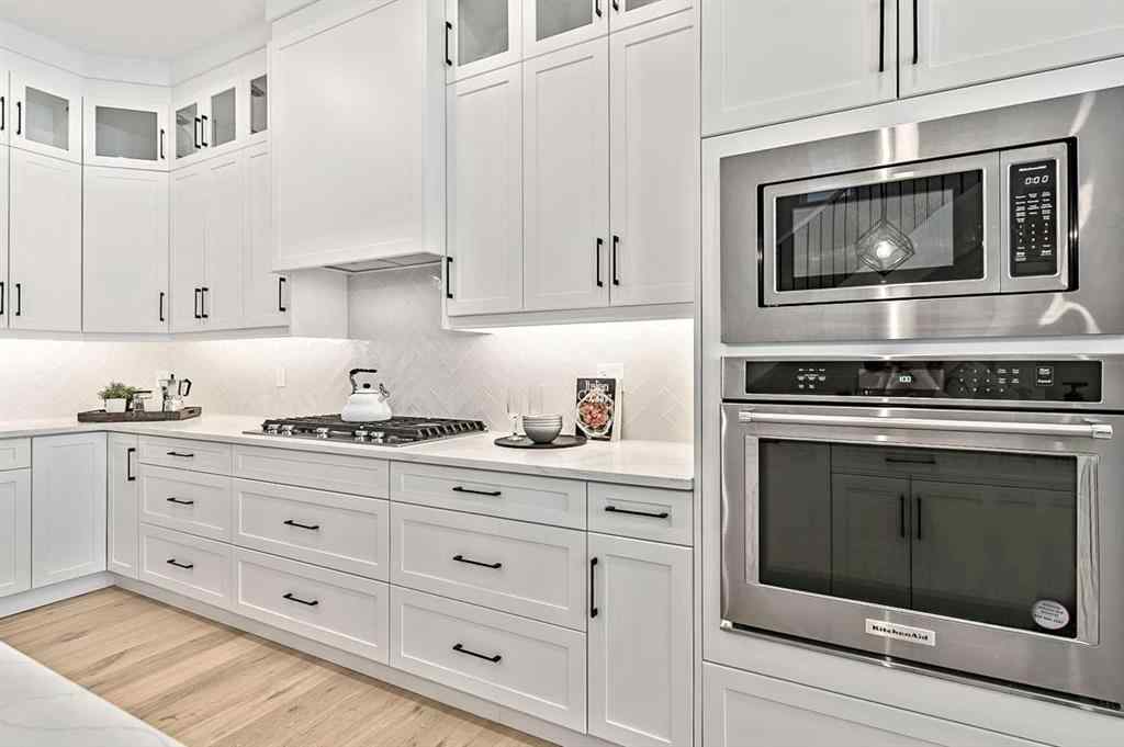 MLS® A2223251 - 911 22 Avenue NW in Mount Pleasant Calgary, Residential