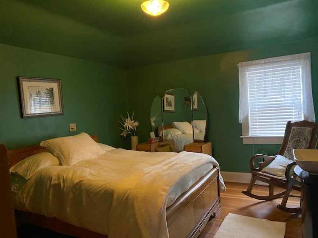 MLS® A2223260 - Unit #123 Main Street   in Kinsella Kinsella, Commercial