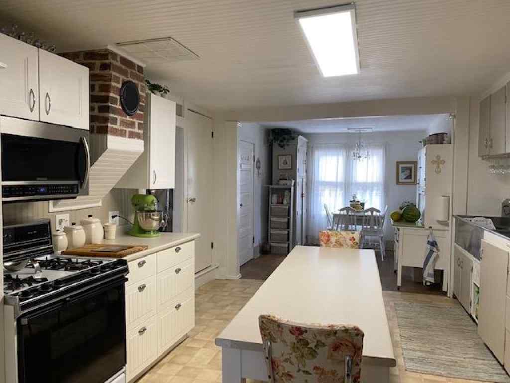 MLS® A2223260 - Unit #123 Main Street   in Kinsella Kinsella, Commercial