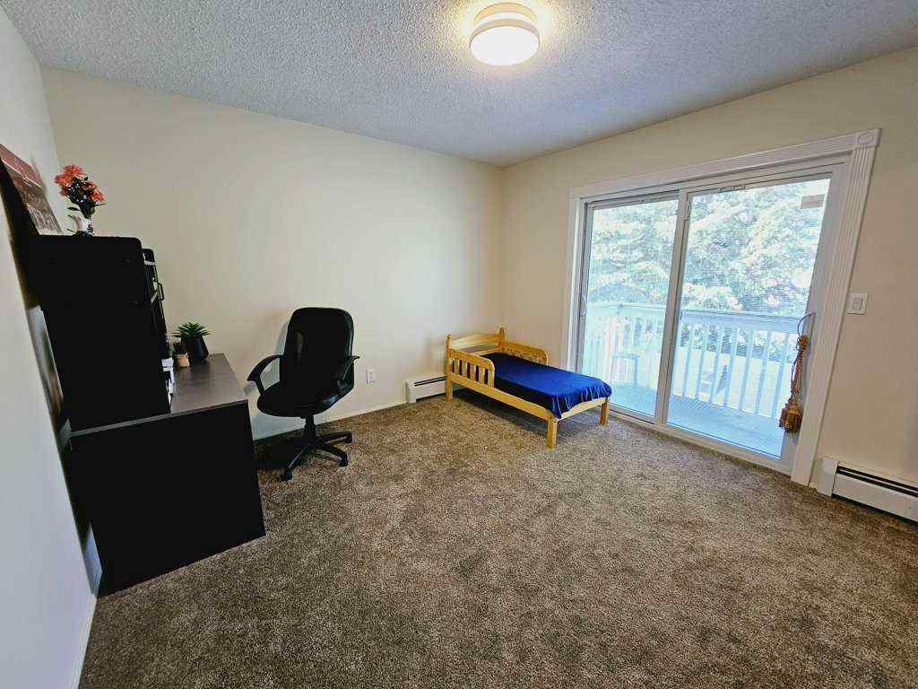 MLS® A2223351 - 916 & 920 6 Street SE in NONE Slave Lake, Residential