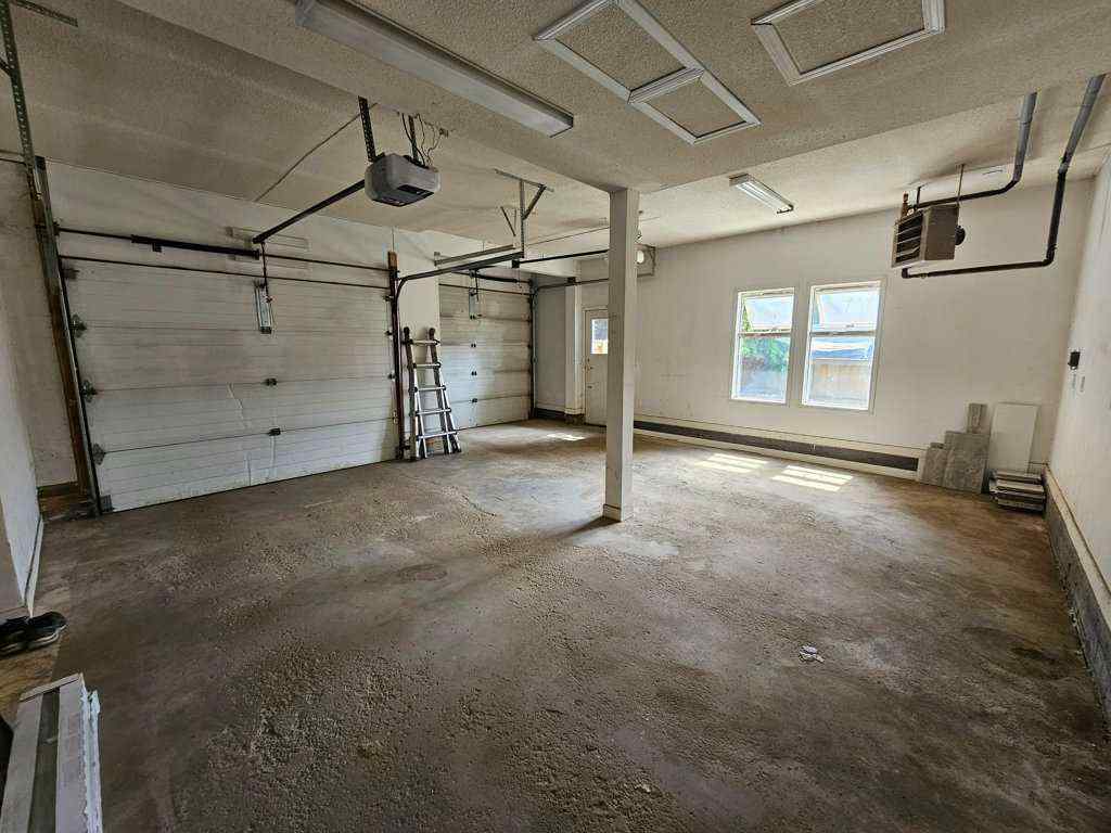 MLS® A2223351 - 916 & 920 6 Street SE in NONE Slave Lake, Residential