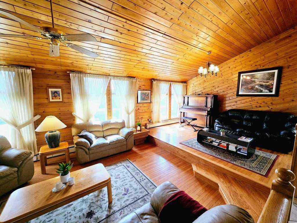 MLS® A2223351 - 916 & 920 6 Street SE in NONE Slave Lake, Residential