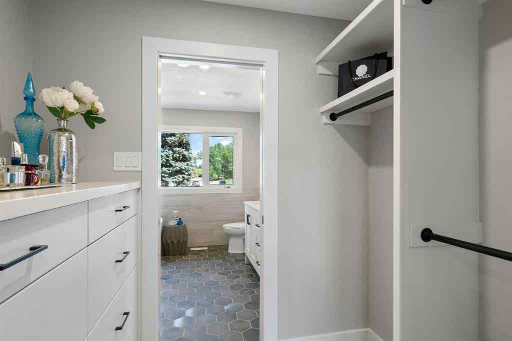 MLS® A2223371 - 1039 Lake Bonavista Drive SE in Lake Bonavista Calgary, Residential