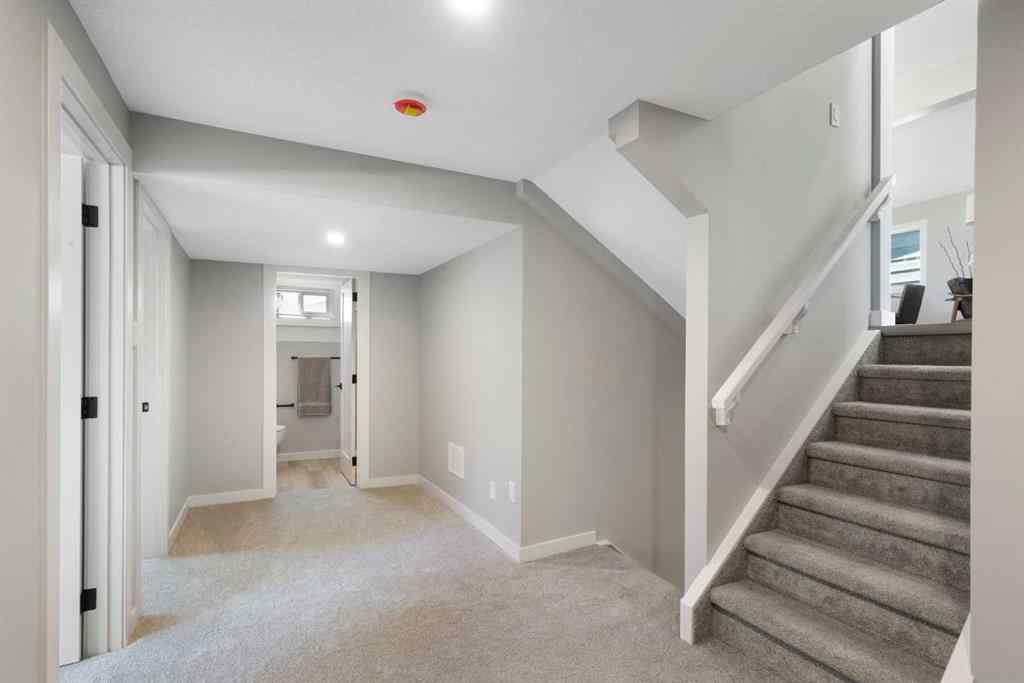 MLS® A2223371 - 1039 Lake Bonavista Drive SE in Lake Bonavista Calgary, Residential