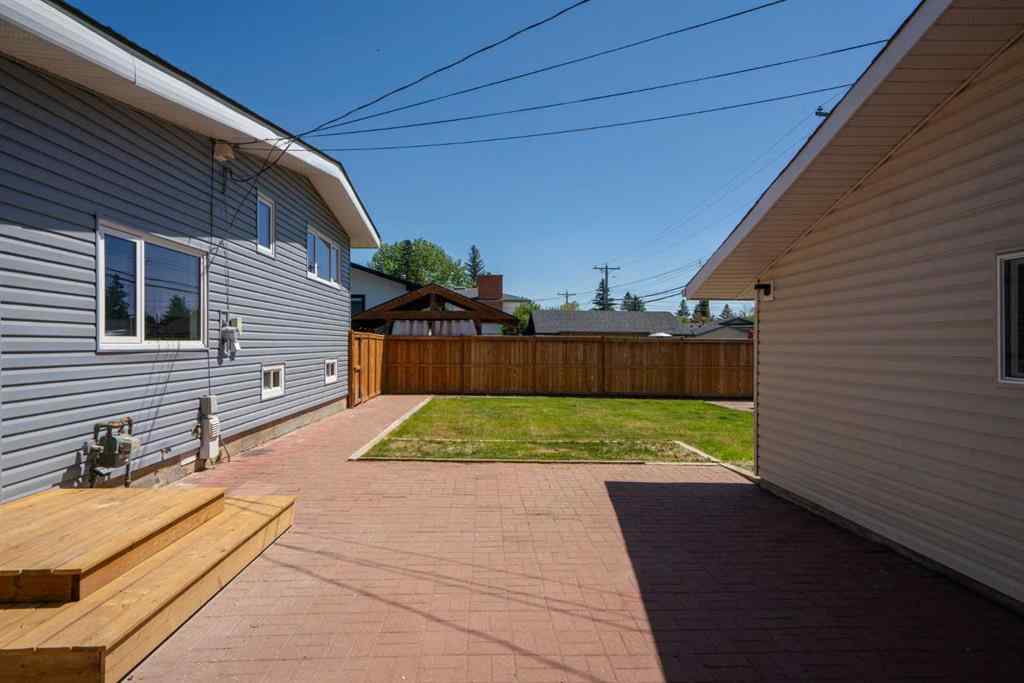 MLS® A2223371 - 1039 Lake Bonavista Drive SE in Lake Bonavista Calgary, Residential