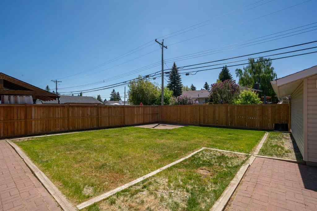 MLS® A2223371 - 1039 Lake Bonavista Drive SE in Lake Bonavista Calgary, Residential