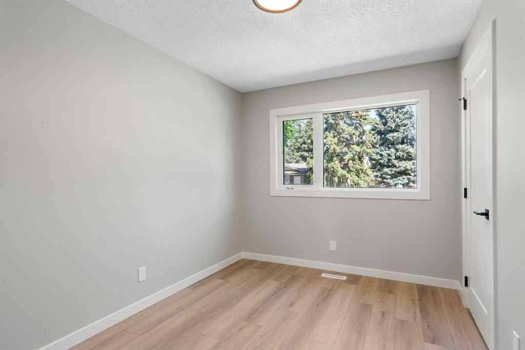 MLS® A2223371 - 1039 Lake Bonavista Drive SE in Lake Bonavista Calgary, Residential