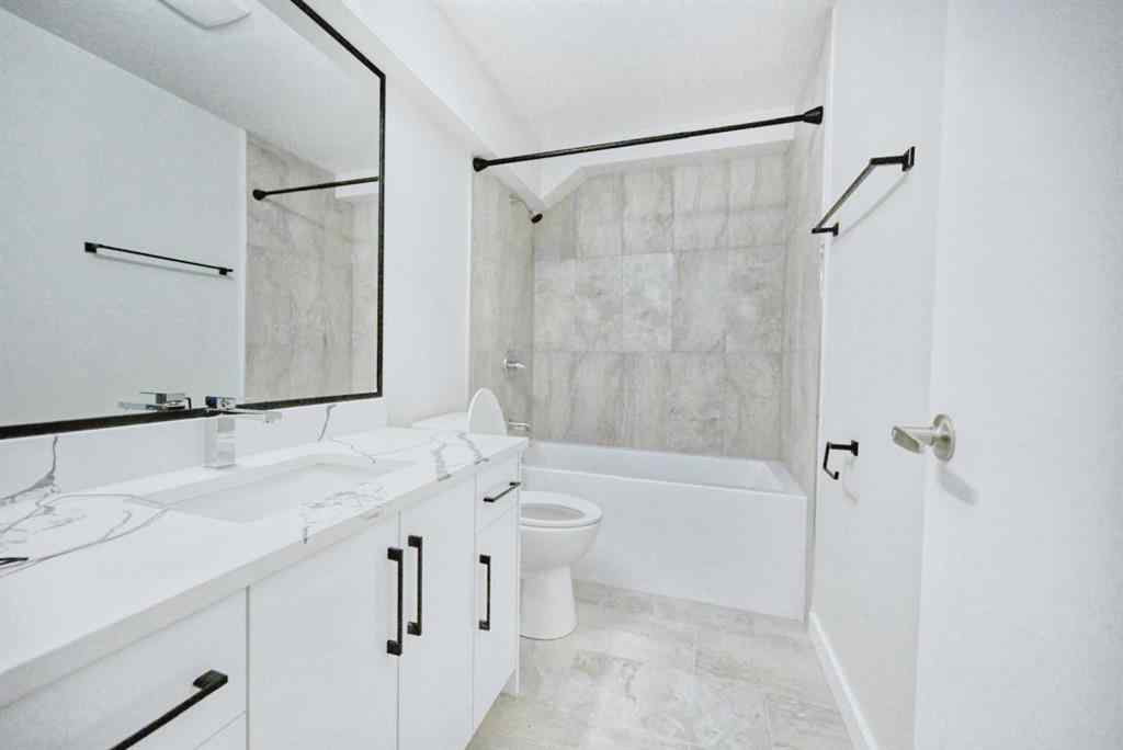 MLS® A2223418 - 941 west chestermere Drive  in West Creek Chestermere, Residential