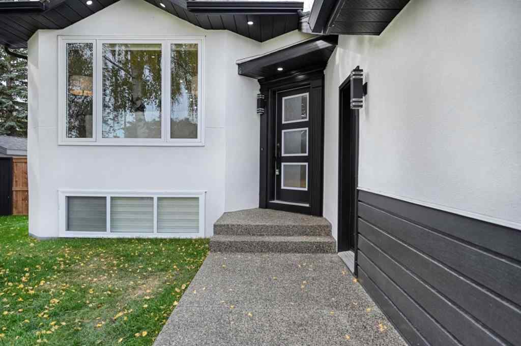 MLS® A2223418 - 941 west chestermere Drive  in West Creek Chestermere, Residential