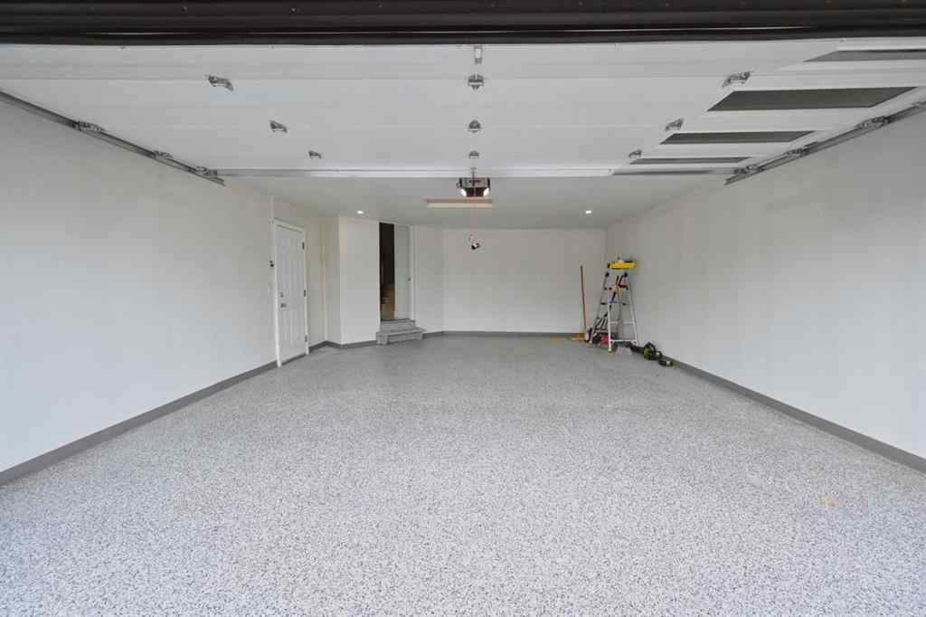 MLS® A2223418 - 941 west chestermere Drive  in West Creek Chestermere, Residential