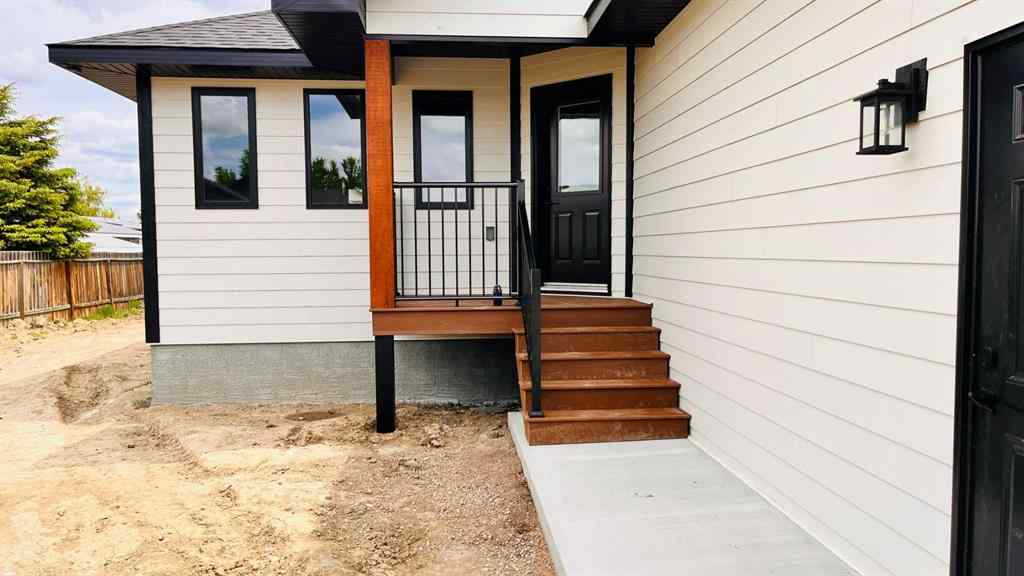 MLS® A2223454 - 3 Greenview Crescent  in NONE Foremost, Residential